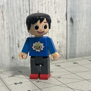 Ryan's World Ryan 2 3/4”Replacement Figure From Deluxe Mystery Set